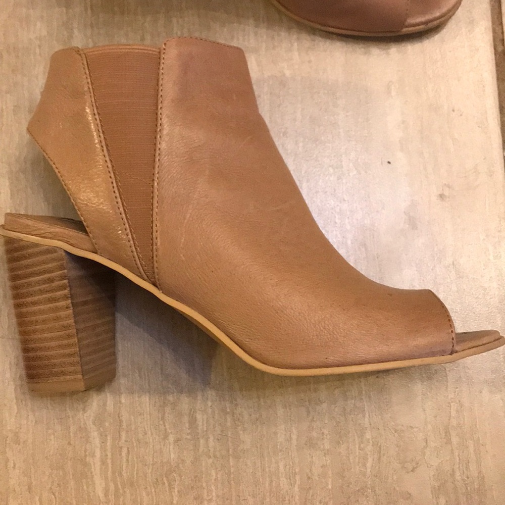 Steve Madden open toed booties